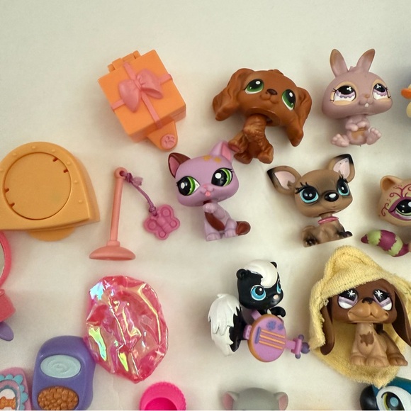 Littlest Pet Shop Bundle - Picture 12 of 14